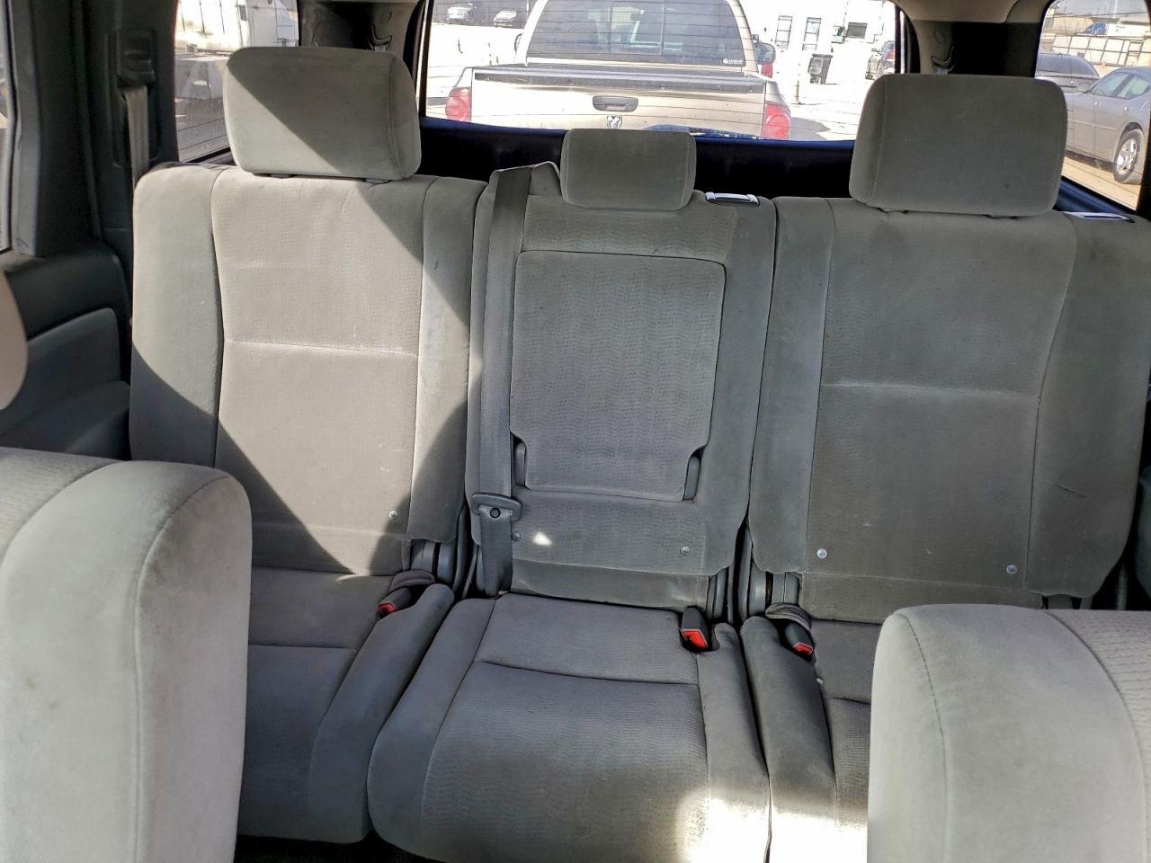 Toyota Sequoia Sr5 Image 5