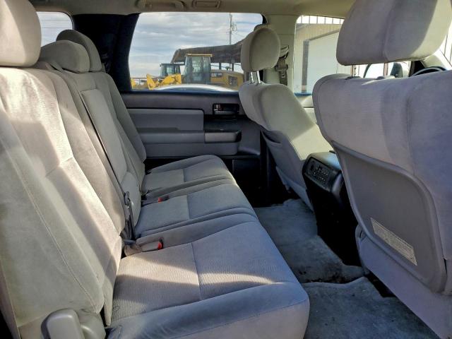 Toyota Sequoia Sr5 Image 9