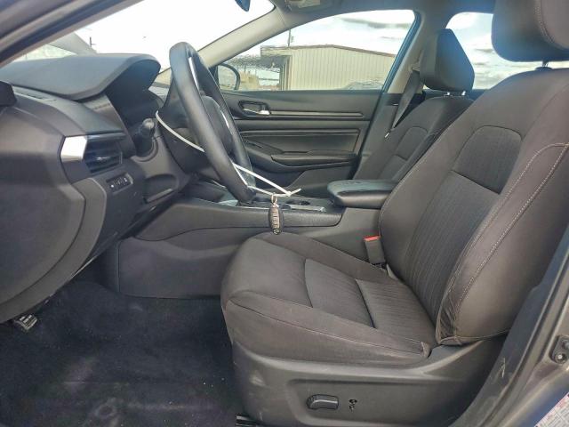 Nissan Altima S Image 13