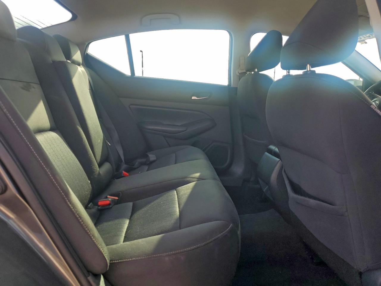 Nissan Altima S Image 4