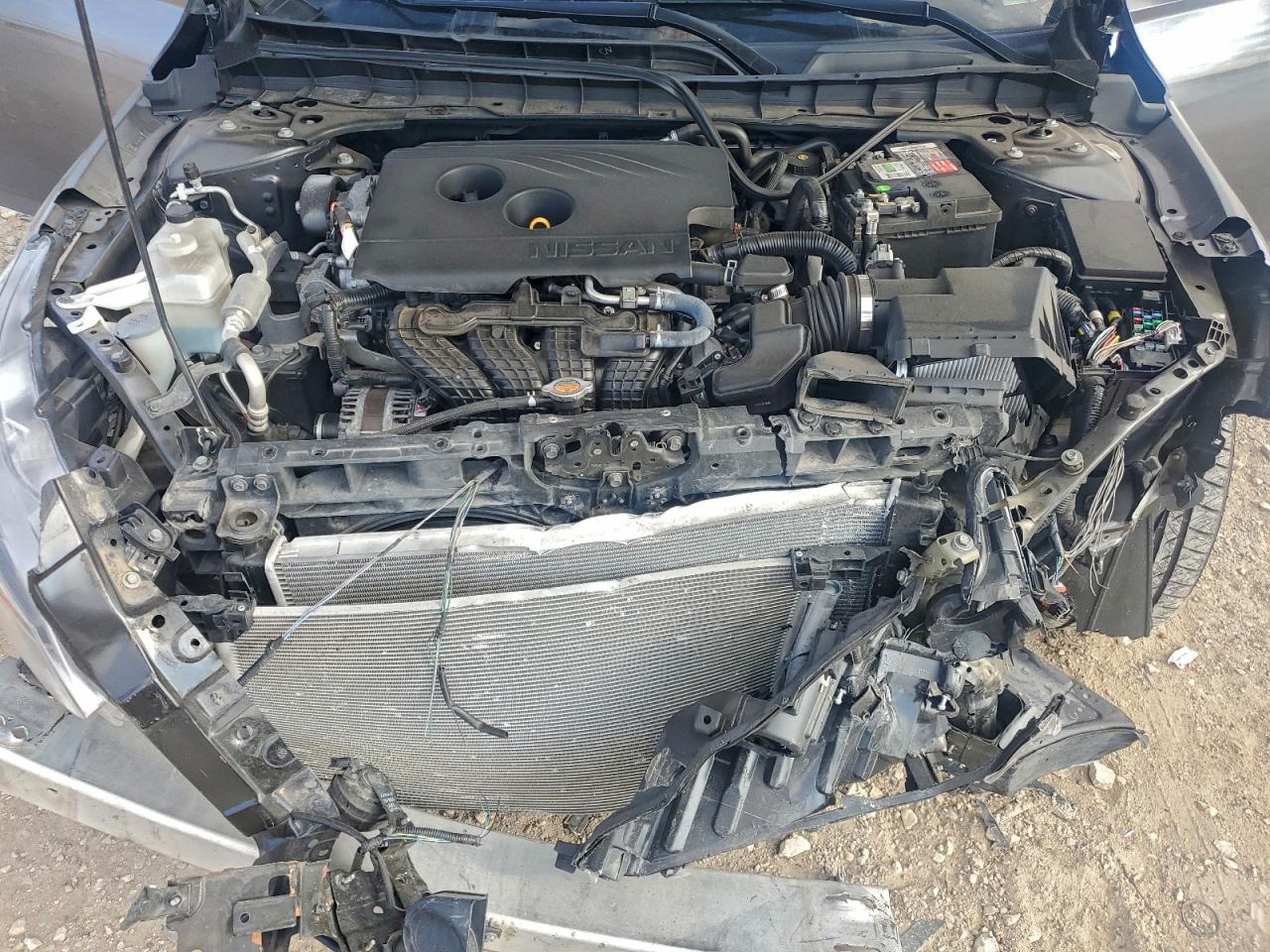 Nissan Altima S Image 12