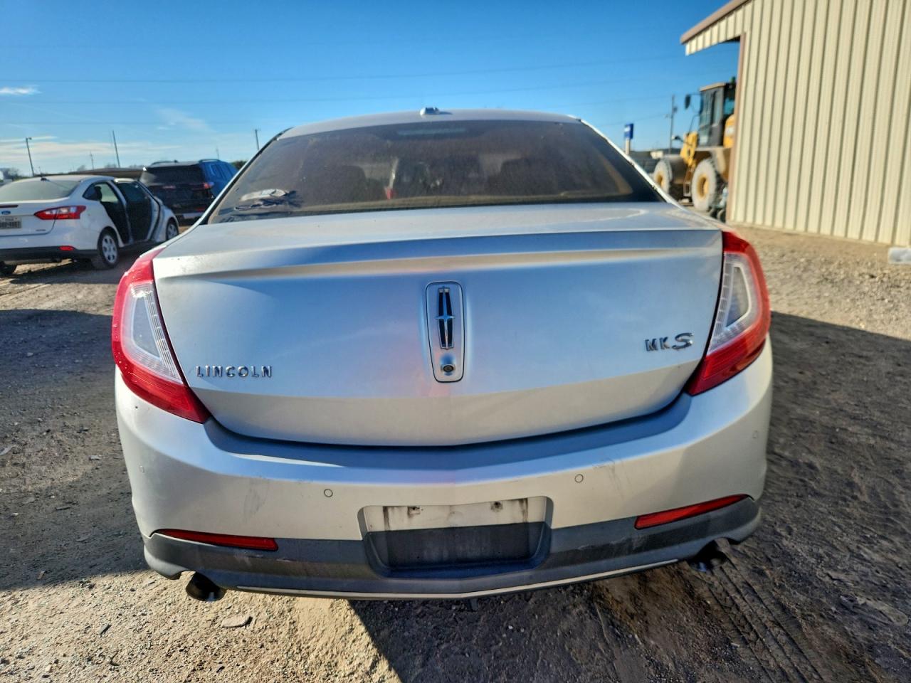 Lincoln MKS Image 10