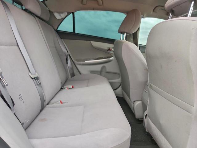 Toyota Corolla Base Image 11