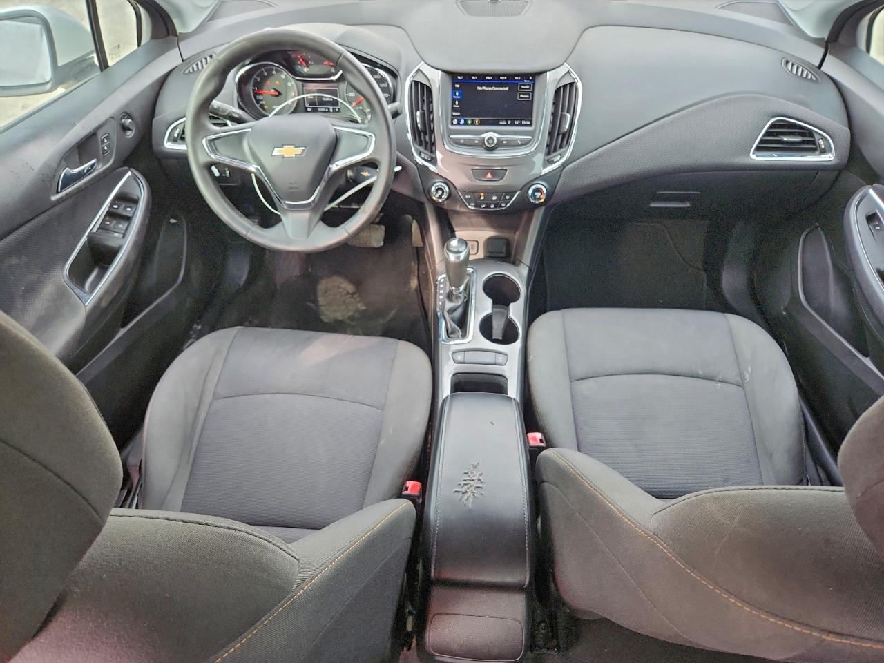 Chevrolet Cruze Ls Image 3