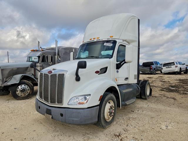 Peterbilt 579 Image 5