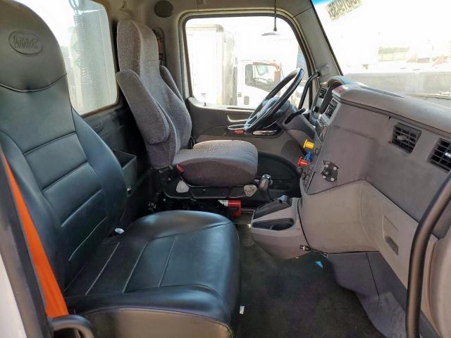 Peterbilt 579 Image 2