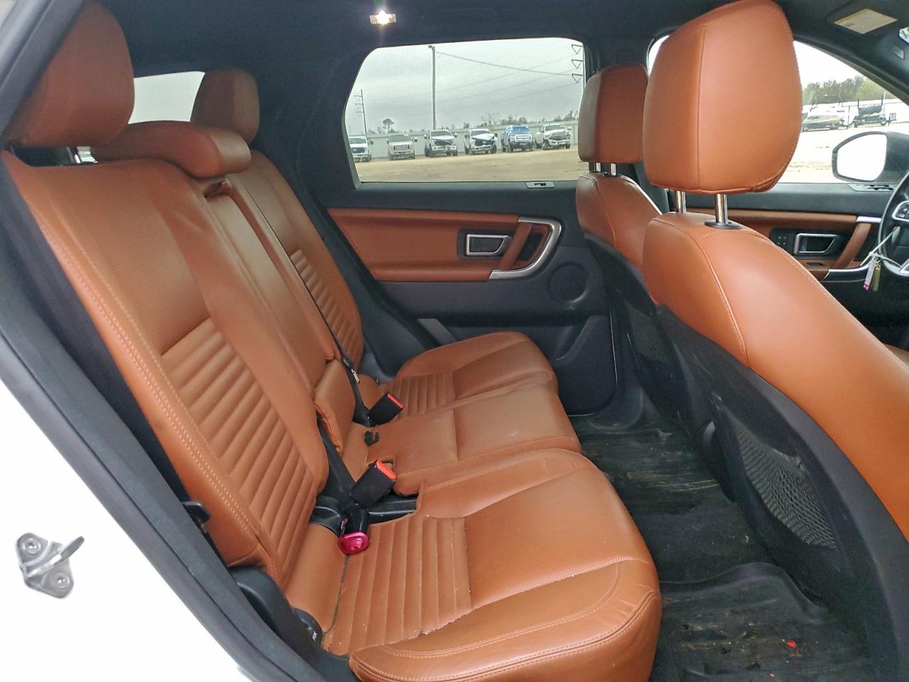 Land Rover Discovery Hse Luxury Image 11