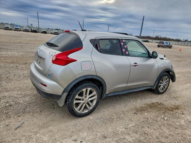 Nissan JUKE S Image 8