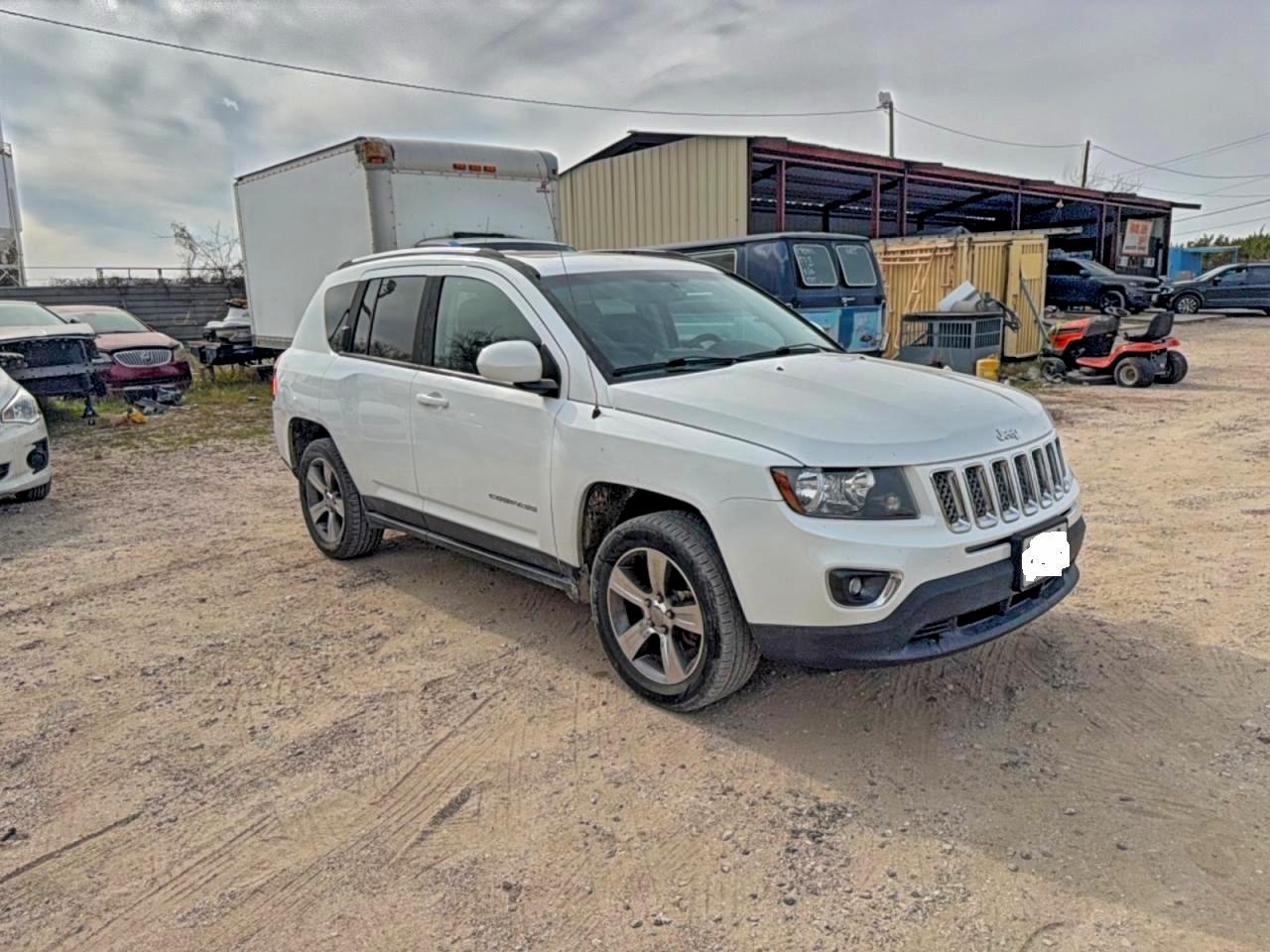 Jeep Compass Latitude Image 1