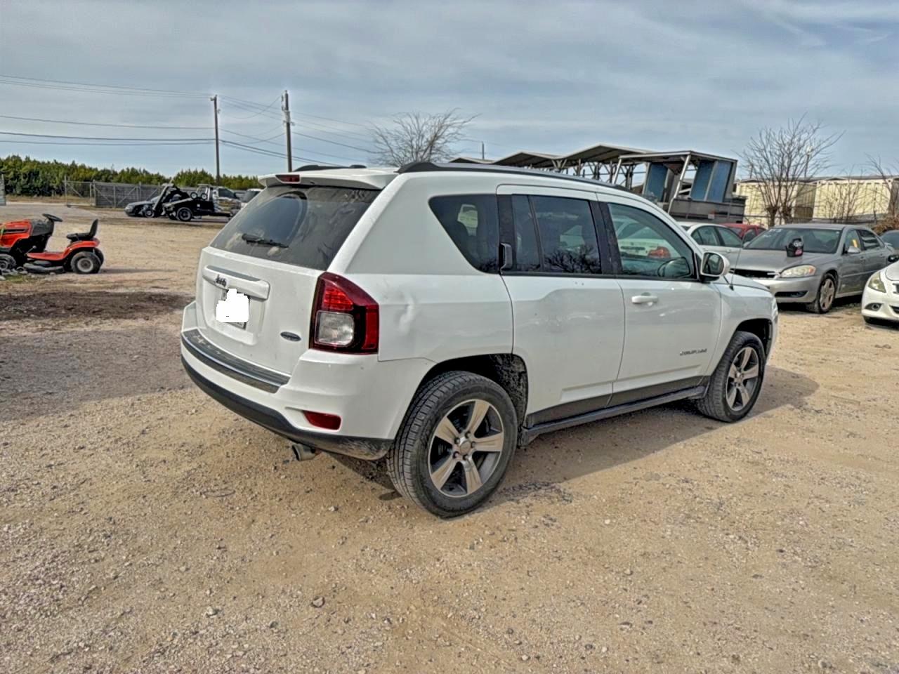 Jeep Compass Latitude Image 2