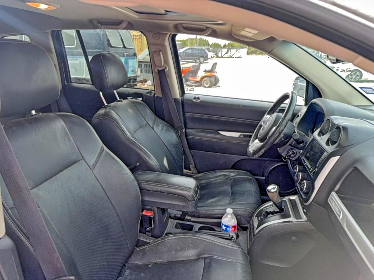 Jeep Compass Latitude Image 6