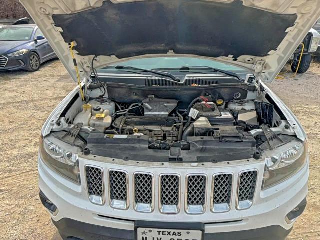 Jeep Compass Latitude Image 4